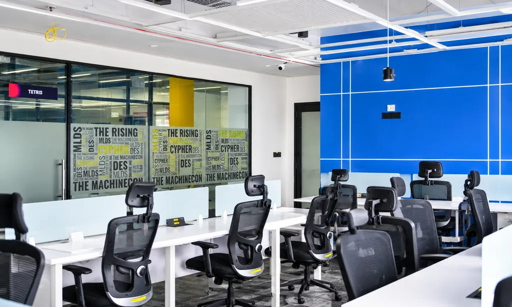 1. Flexible workspaces for different working styles